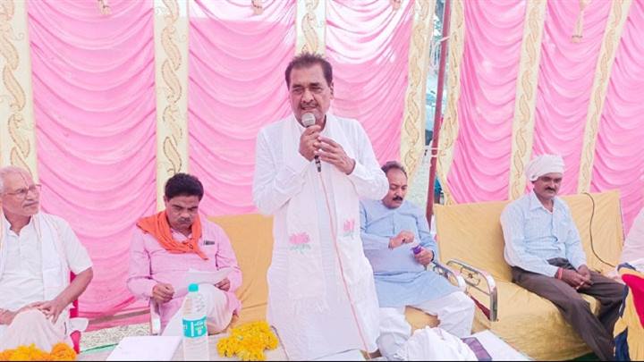 राज्य मंत्री श्री पटेल ने अमरपाटन 5 करोड़ रूपये लागत की सड़कों का किया भूमि-पूजन
